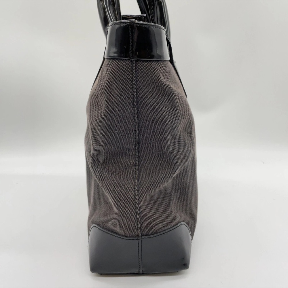 Gucci Black and Cream Structured Tote Bag - Picture 10 of 16
